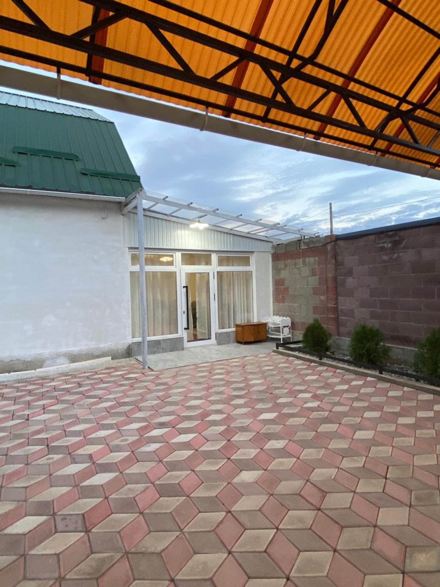 Guest House Glover Karakol Exterior foto